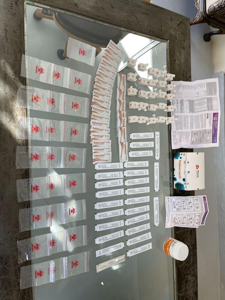 Cholera couch with drawers - Image 3
