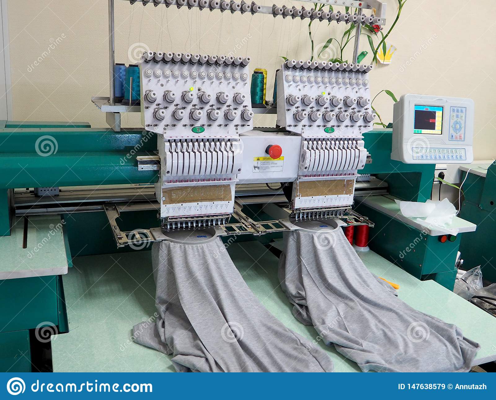 3 panel room divider - Image 9