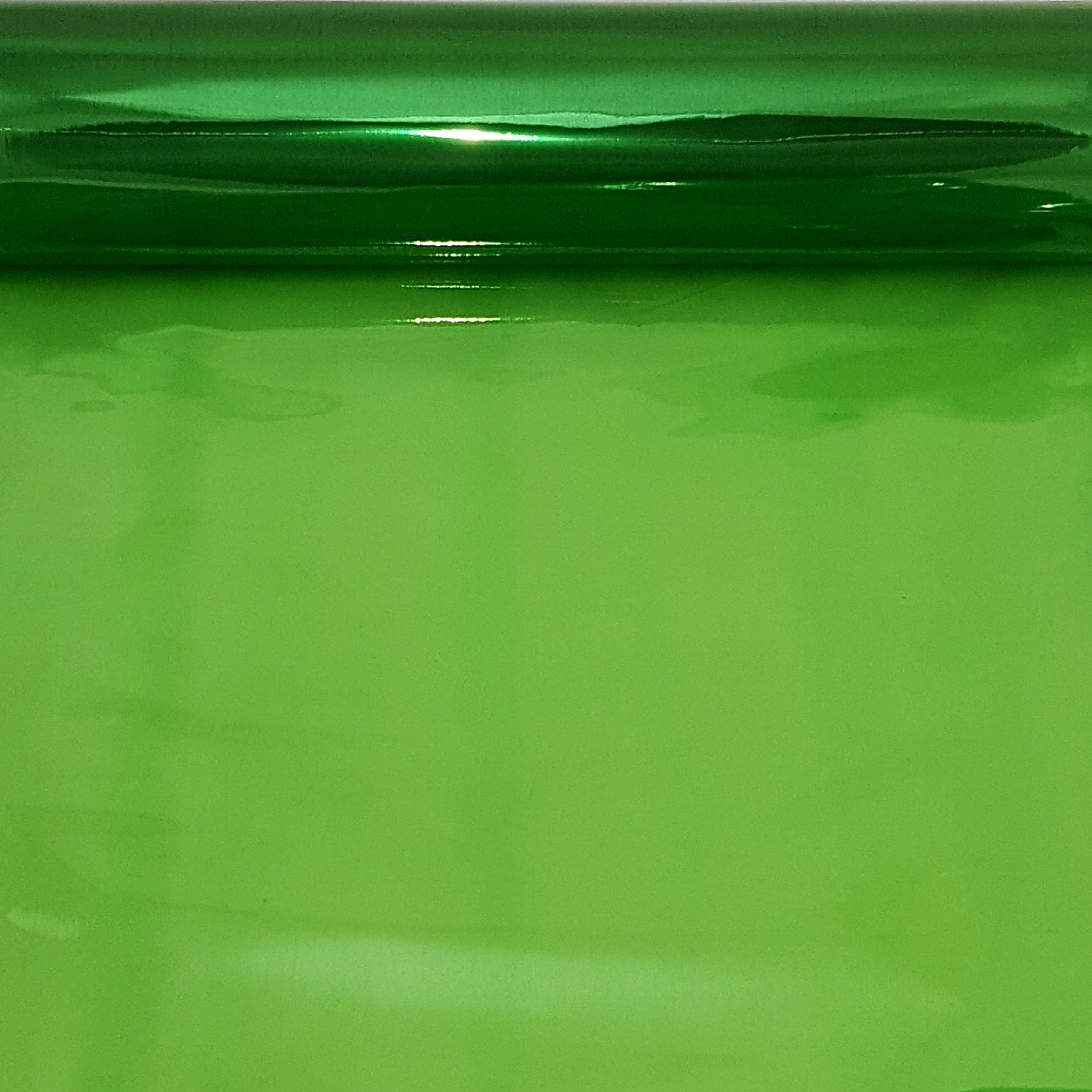 Grass Green Cellophane Roll – 1m width x 100m roll